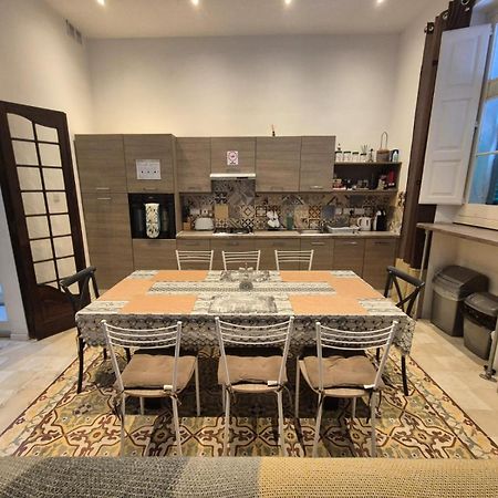 Spacious 4-Bedrooms Townhouse In Tas-Sliema Luaran gambar