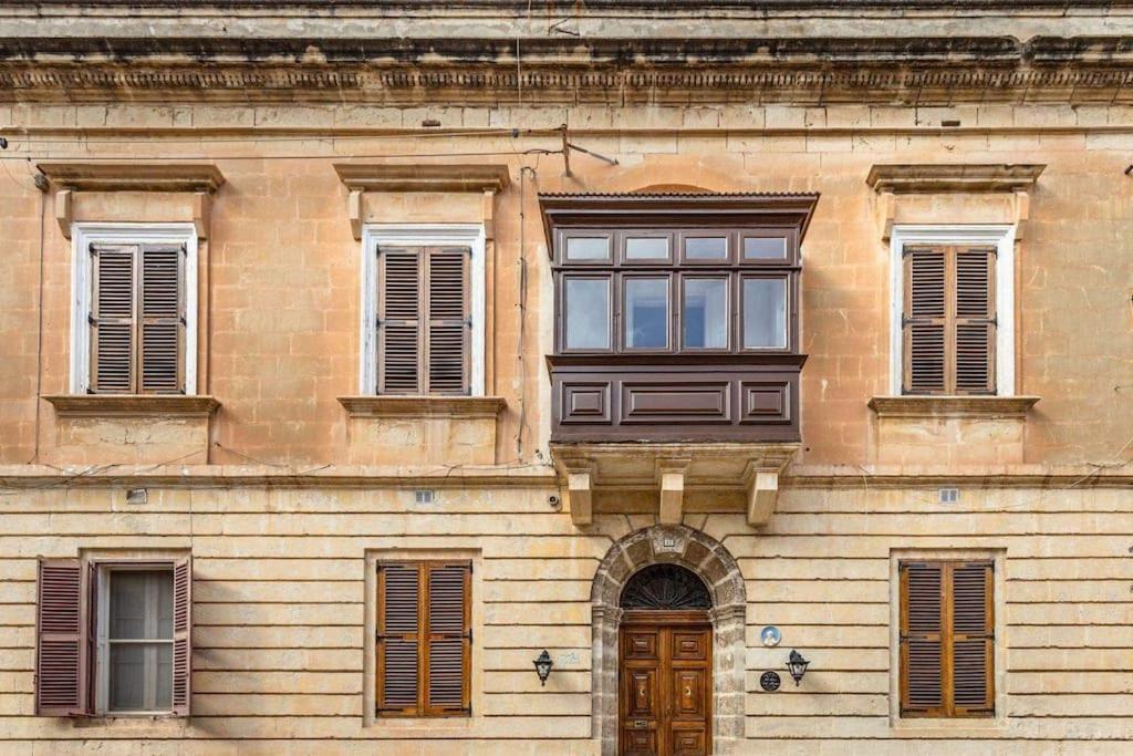 Spacious 4-Bedrooms Townhouse In Tas-Sliema Luaran gambar