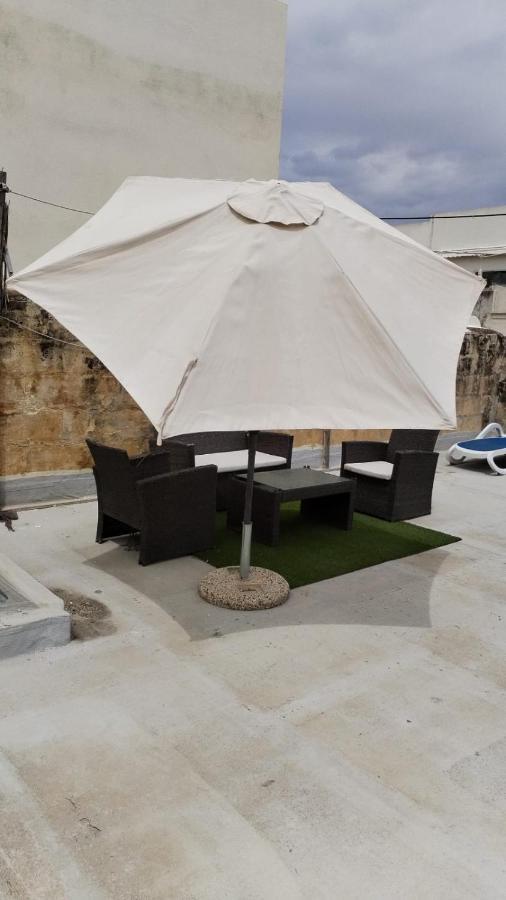 Spacious 4-Bedrooms Townhouse In Tas-Sliema Luaran gambar